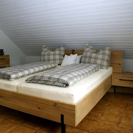 Haus Zwischen Den Wäldern *