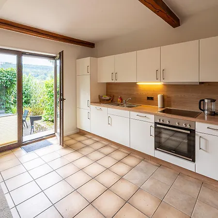 Haus Zwischen Den Wäldern